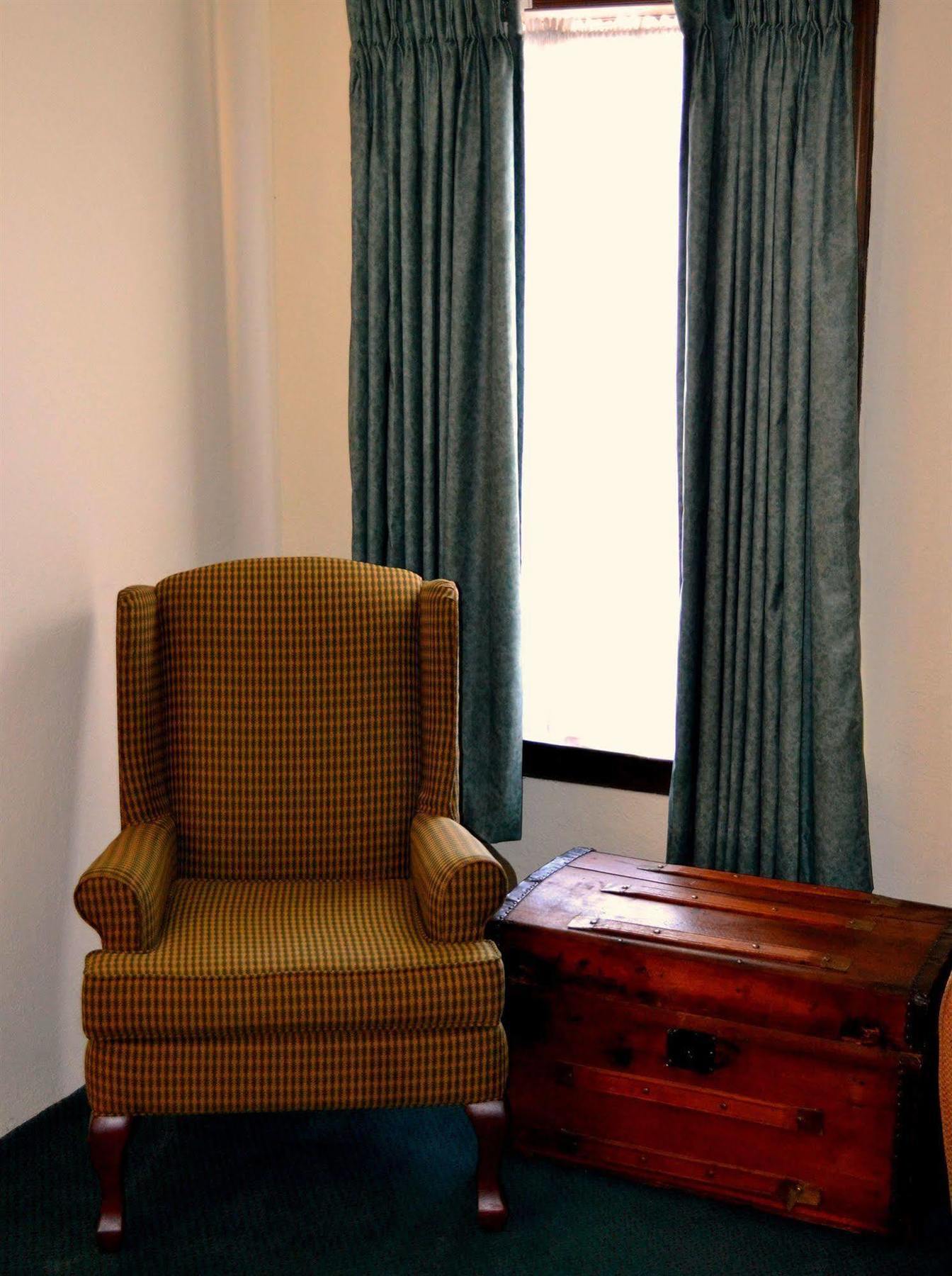 The Write Inn Hotel Oak Park Εξωτερικό φωτογραφία